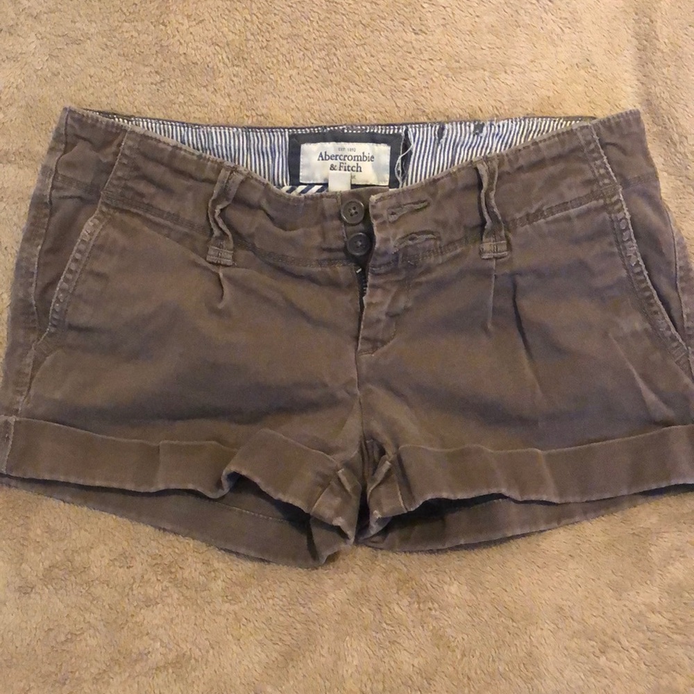 Shorts - Picture 2 of 4